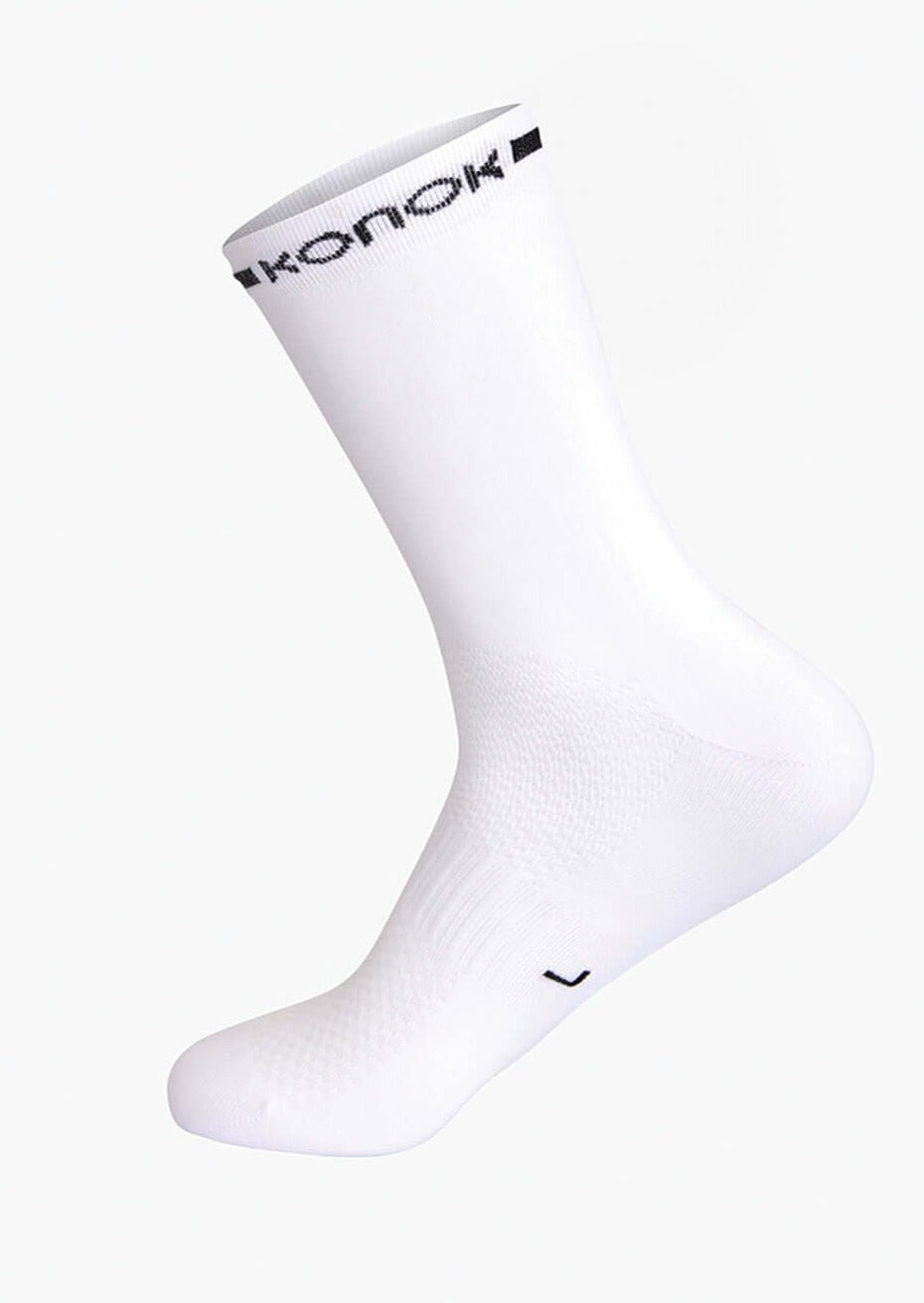 KONOK thin aero cycling socks, made in Italy