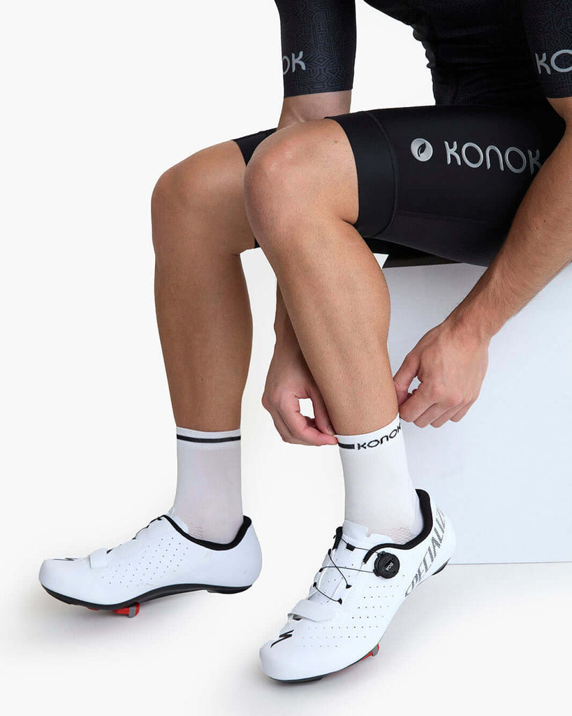 KONOK thin aero cycling socks, made in Italy